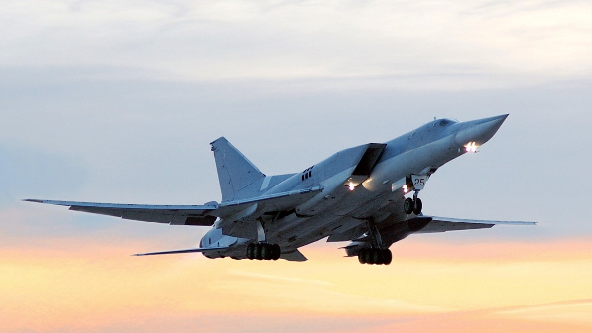 A military plane crashed in the Russian Federation.  This is a Tu-22M3 – from such sides, missile strikes are made