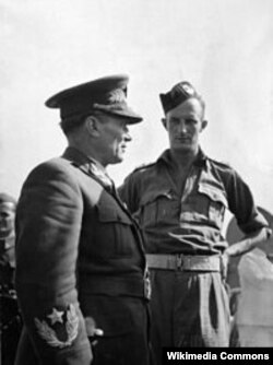 Fitzroy Maclean alături de Josif Broz Tito în 1944