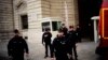 Прокуратура Парижа повідомила про ще одного постраждалого через напад чоловіка з ножем у відділку