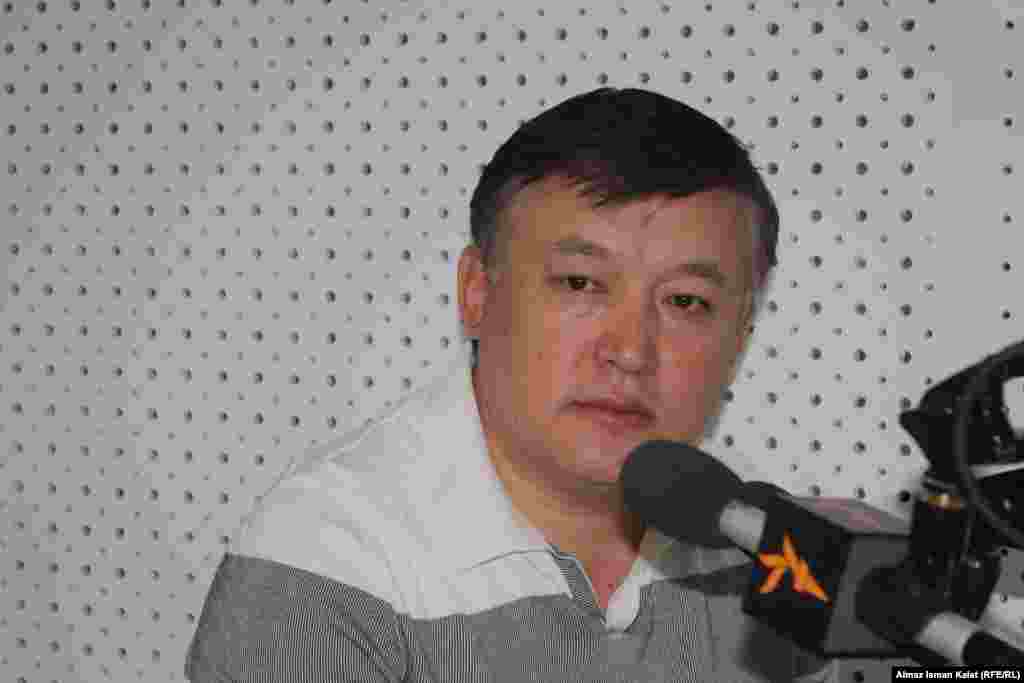 Келдибеков в интервью &quot;Азаттыку&quot; заявил, что не исключает создания альтернативной партии