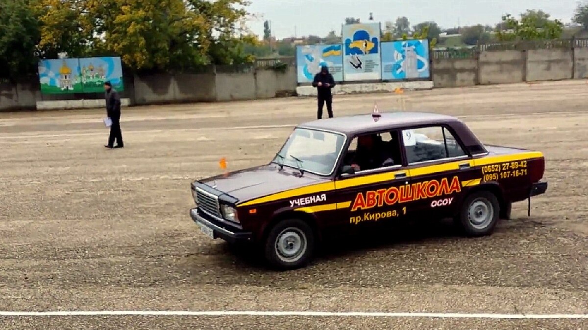 СМИ: из-за российских программ обучения в крымских автошколах выросли цены