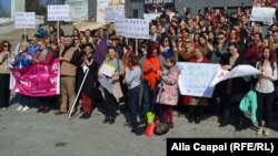 8 martie 2017: protest la Chișinău „Nu înseamnă NU”