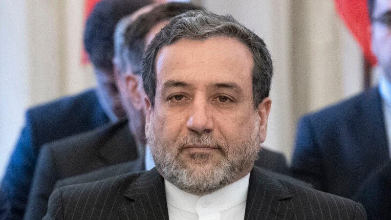 سایت الف: عراقچی طرح جایگزین روحانی را به فرانسه برده است