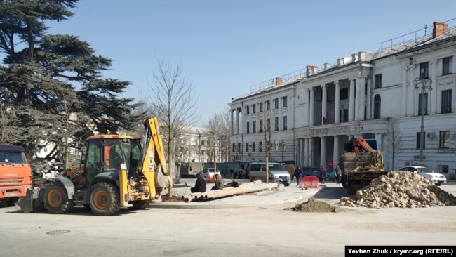 Место обнаружения подвала дома Хлудова и тоннеля на площади Лазарева
