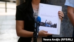 Marinika Tepić je pokazala i dokumente kojima se, kako tvrdi, dokazuje da je firma Igora Brnabića od izbora Ane Brnabić na funkciju premijerke do sada dobila više od 40 miliona evra iz budžeta