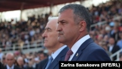 Самым главным событием сегодняшнего дня стало то, что закончился период межвластья, и Южная Осетия официально обзавелась новым президентом
