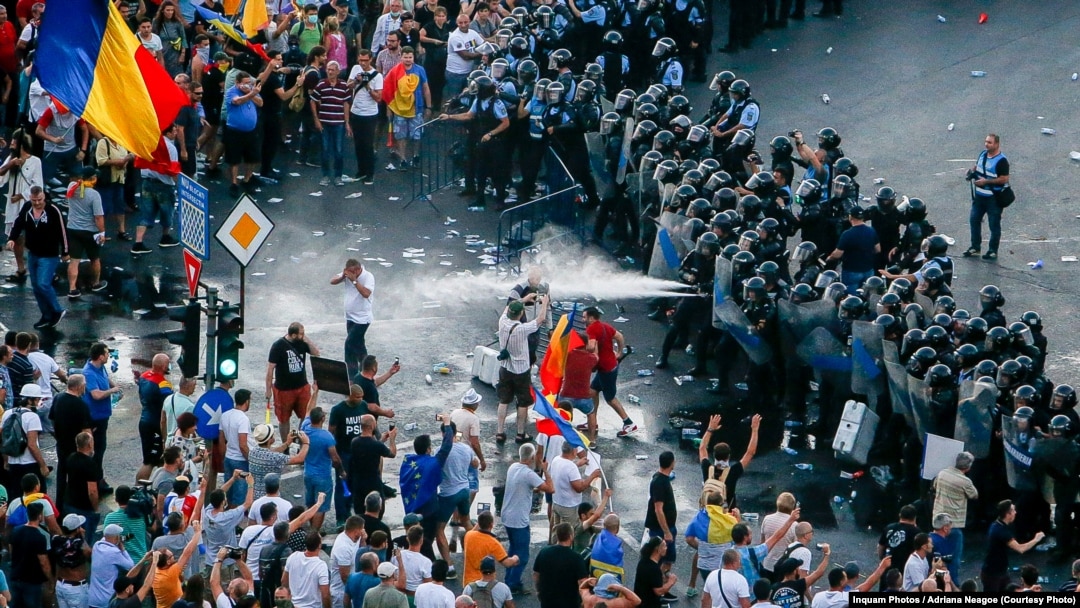 Protestele din 10 august 2018 au fost reprimate brutal de forțele de ordine și s-au soldat cu 433 de victime. După șase ani, dosarul nu a ajuns să fie judecat pe fond. 