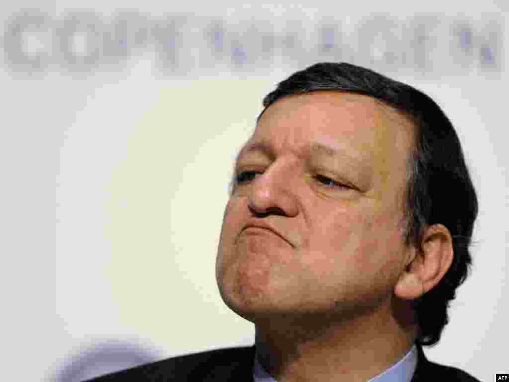 Кіраўнік Эўрапейскай камісіі Жазэ Мануэл Барозу на прэсавай канфэрэнцыі ў Капэнгагене. Усясьветныя лідэры сабраліся ў дацкай сталіцы на канфэрэнцыю ААН аб зьменах клімату.