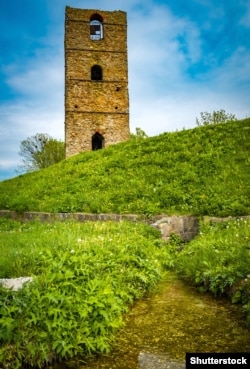 Вежа короля Данила у селі Стовп’є на Холмщині, на відстані 8 кілометрів від Холма