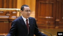 Rumyniýanyň premýer-ministri Wiktor Ponta, Buharest, 2015. 