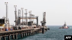 تاسیسات نفت ایران در جزیره خارک