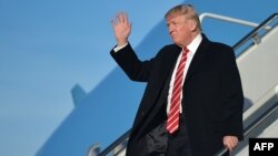 U.S. President Donald Trump: "A disgraceful decision!"
