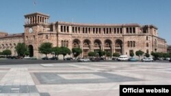 Здание правительства Армении в Ереване