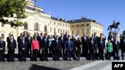 Главы государств и международных организаций во время саммита "Большой двадцатки". Санкт-Петербург, 6 сентября 2013 года.