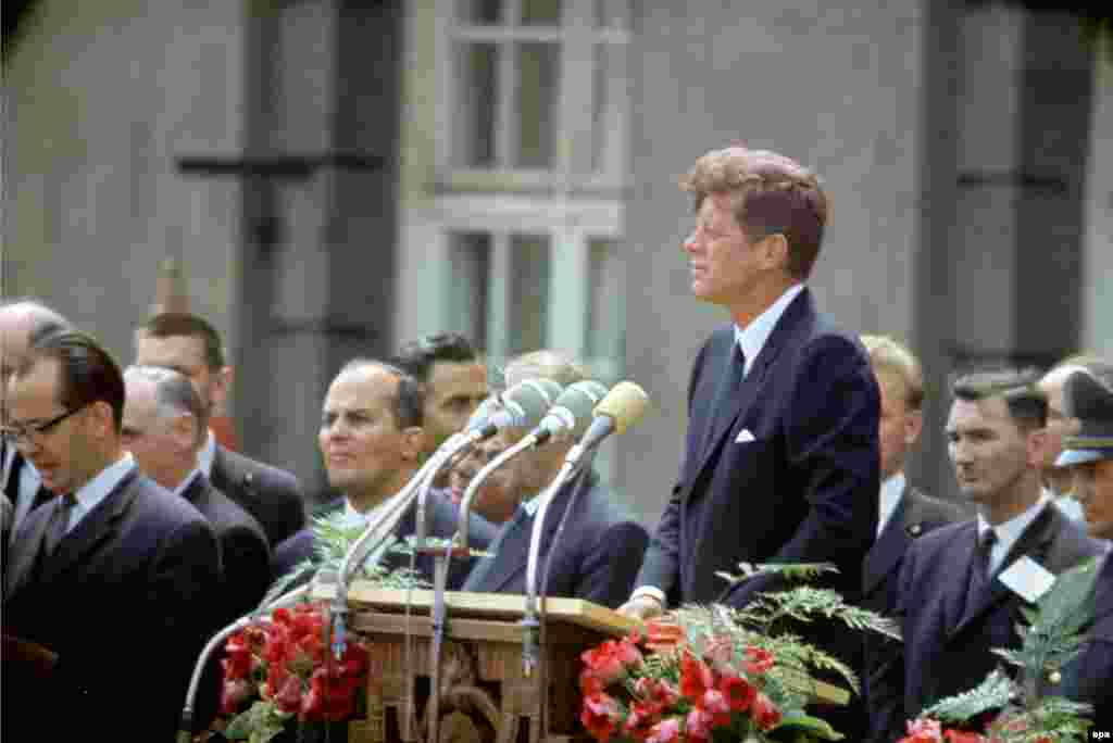 U.S. President John F. Kennedy during his famous &quot;Ich bin ein Berliner&quot; (I am a Berliner)&nbsp;speech&nbsp;in front of the Schoeneberg town hall in Berlin, June 26, 1963. 