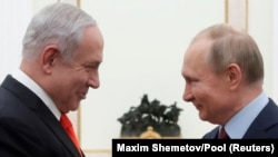 دیدار بنیامین نتانیاهو (چپ) با ولادیمیر پوتین در مسکو در سال ۲۰۲۰