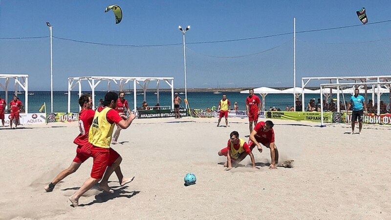 В Крыму прошел турнир по пляжному футболу, победила команда из Симферополя