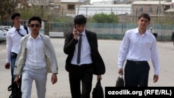 Uzbekistan - college students are returning from college to home, 15May2012 