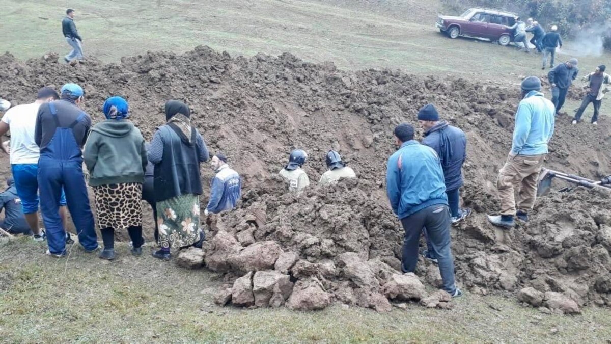 Что происходит в дагестане сегодня. Село Джульджаг. Обвал в Дагестане. Человечки найденные в Дагестане. Табасаранский район водопровод.