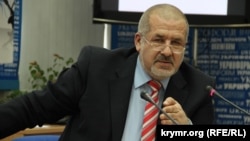 Refat Chubarov, the leader of the Crimean Tatar Mejlis, calls the new broadcaster "another propaganda tool for the occupiers in Crimea."