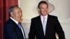 Тони Блэра упрекают в дружбе с Каддафи и бизнесе с Назарбаевым