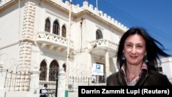 Дафне Каруана Галиция