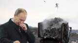 Владимир Путин, свалка, коллаж