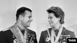 Jurij Gagarin i Valentina Tereškova, Moskva, 1963. 