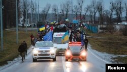 Акція «Автомайдану» поблизу резиденції тодішнього президента України Віктора Януковича, 12 січня 2014 року