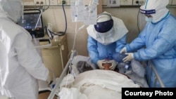 فرد مبتلا به ویروس کرونا تحت درمان در یکی از شفاخانه های ایران قرار دارد.