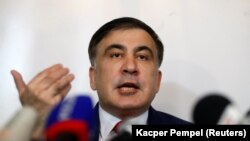 Mikheil Saakashvili gjatë konferencës së sotme për shtyp në Varshavë, pasi është dëbuar nga Ukraina