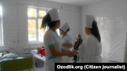 Медработники одной из больниц в Узбекистане, 2017 год.
