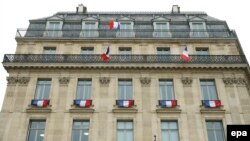 Փարիզի ահաբեկչությանը հետևած սգո օր Փարիզում