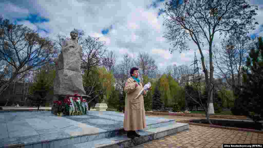 Світоглядні принципи та ідеї Гаспринського ґрунтувалися на основі ліберальної ідеології, прогресивного розвитку суспільства, дружби слов&#39;янських і тюркських народів, конфесійної терпимості християн і мусульман, неприйняття радикальних вимог соціалістів