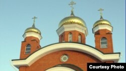 У храма Иоанна Богослова в городе Рудном. Иллюстративное фото.