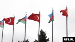 Թուրքիայի և Ադրբեջանի դրոշները, արխիվ