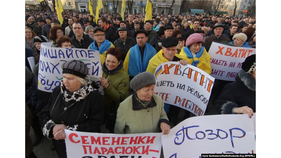 Під час акції у Маріуполі, 7 березня