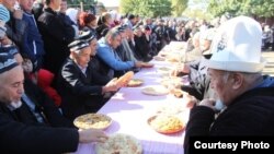 Tajikistan -- Festival on the Tajik - Kyrgyz border, 28Oct2015