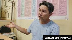 Kazakh journalist Lukpan Akhmedyarov (pictured) was stopped by police while on his way to meet government critic Maks Boqaev on February 3. (file photo)