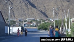 Türkmenbaşy şäheri. Illýustrasiýa suraty. Arhiwden alyndy.