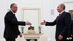 Igor Dodon și Vladimir Putin 