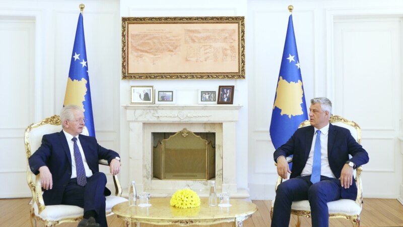 Thaçi dhe Hyseni diskutojnë nevojën e mbështetjes së deputetëve të Kosovës për dialogun