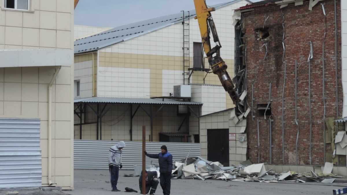 В Кемерове прекратили снос «Зимней вишни»