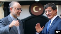 Турскиот министер за надворешни работи Ахмет Давутоглу.