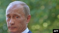 The article raises disturbing questions about Vladimir Putin's rise to power in Russia.