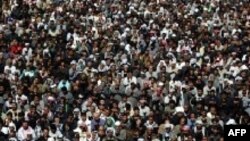 از زمان سرنگونی صدام، مراسم اربعین با حضور میلیونی شیعیان در کربلا برگزار می شود.