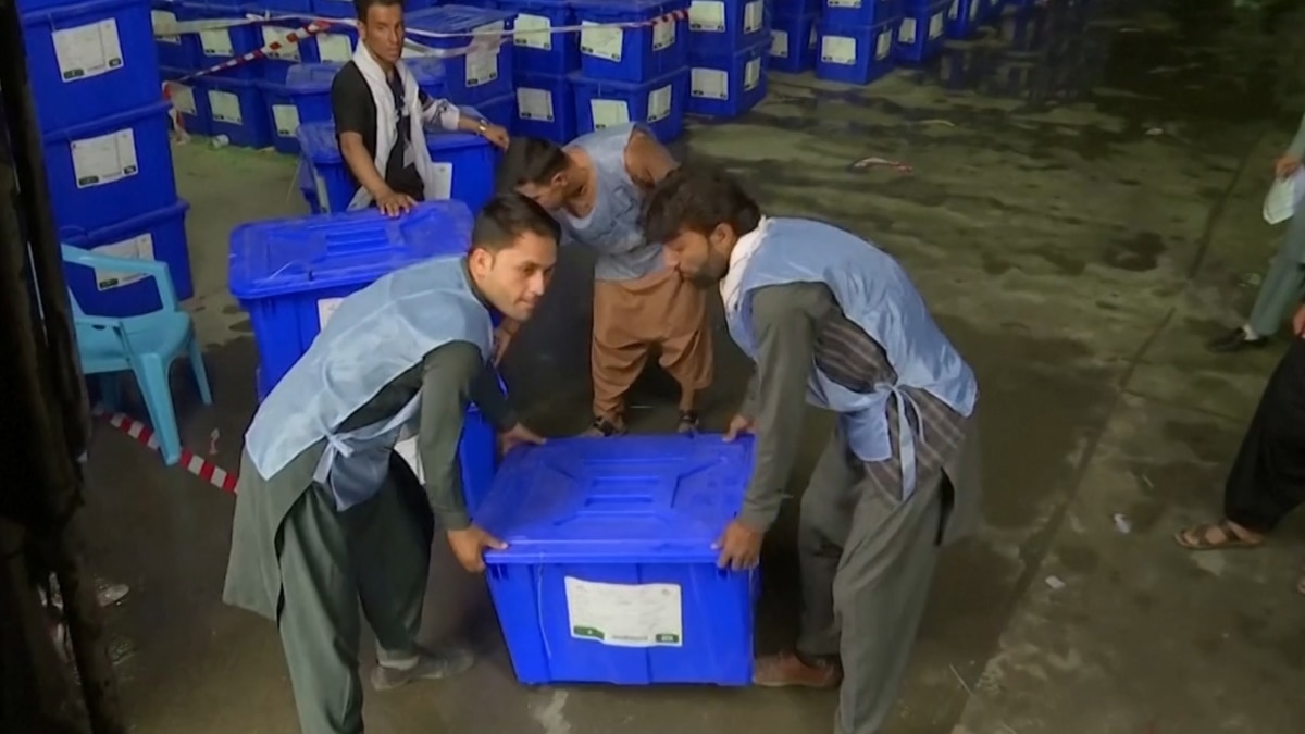 Fraud, Security Fears Hang Over Afghan Presidential Vote
