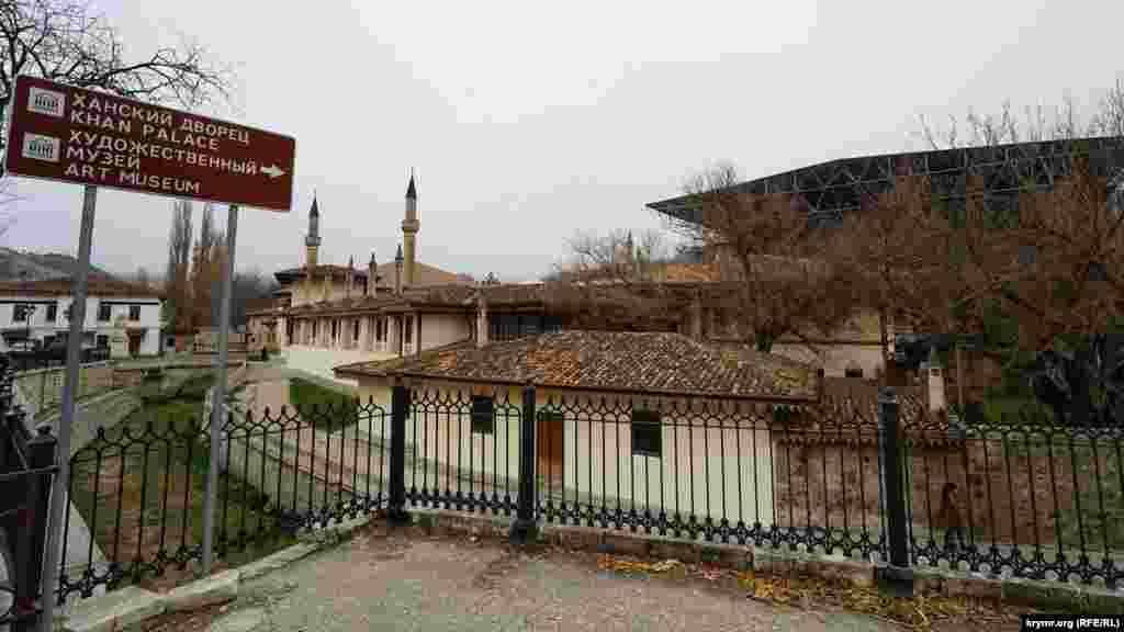 На території Ханського палацу триває чергова реконструкція