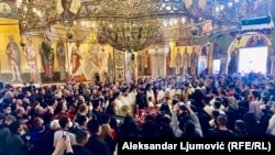 Vjernici okupljeni u Hramu Hristovog vaskrsenja u Podgorici 31. oktobra