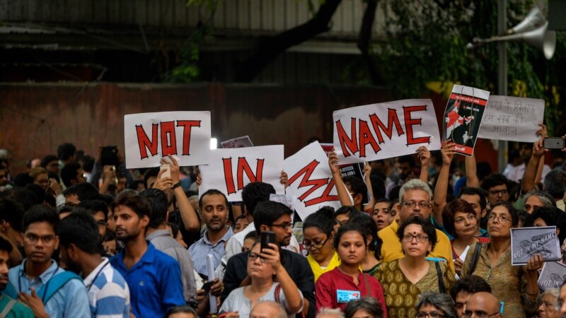 Protesta të dhunshme në Delhi në kundërshtim të Ligjit për shtetësi